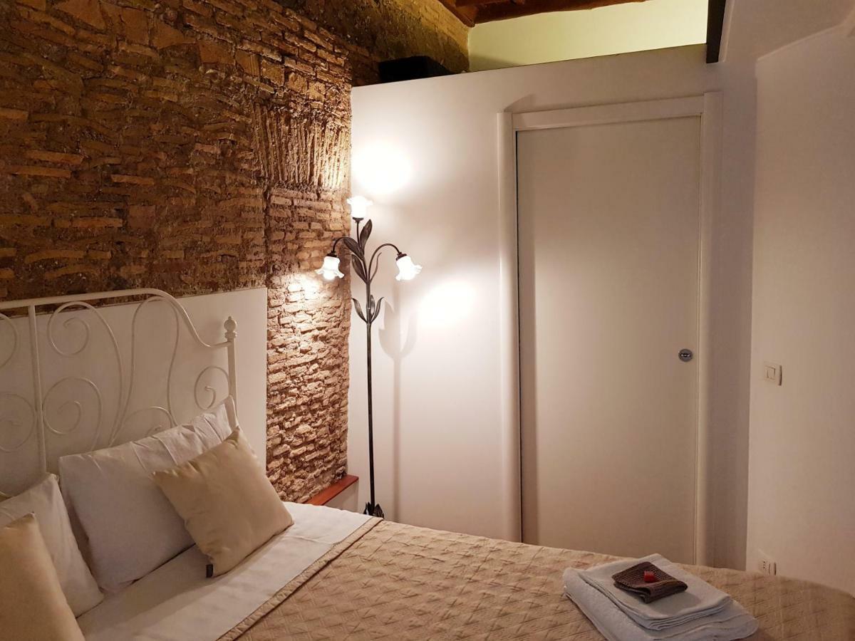 The Ancient Wall Roma Exterior foto